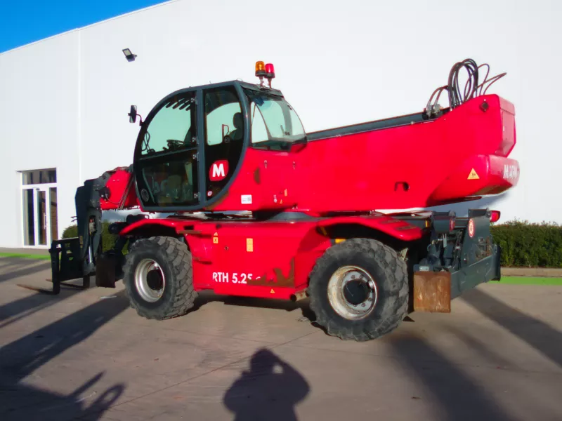 Telescopic handlers - V23555