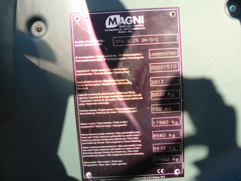 Telescopic handlers - V23555