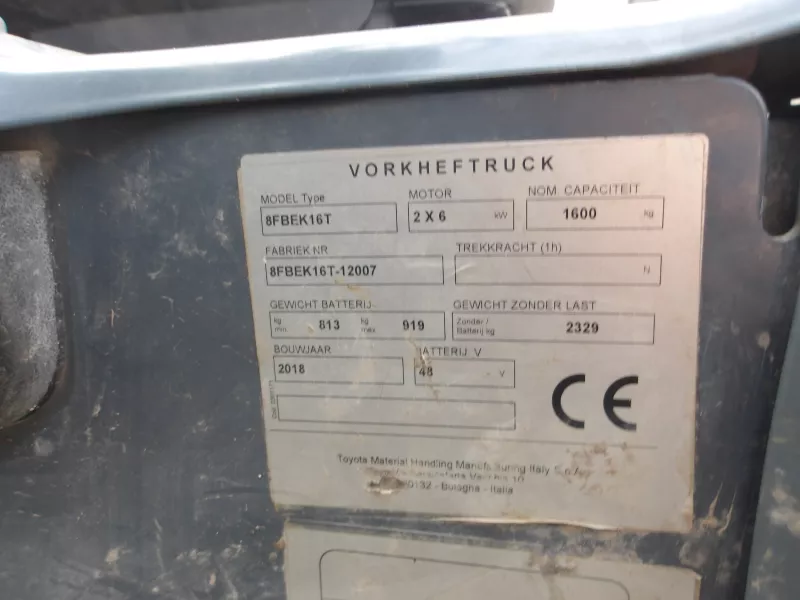 Toyota - Forklifts - V25015
