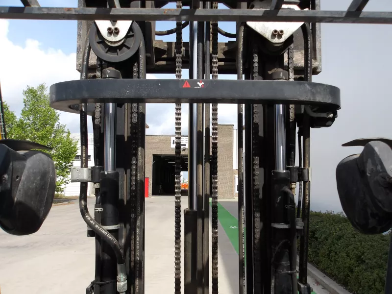 Toyota - Forklifts - V25015