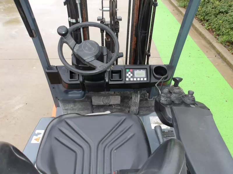 Toyota - Forklifts - V29309