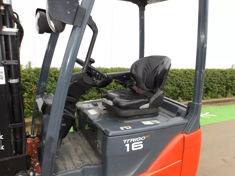 Toyota - Forklifts - V29309