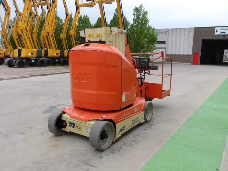 JLG - Vertical masts - V31285