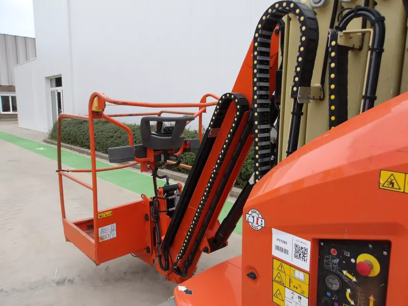 JLG - Vertical masts - V31285