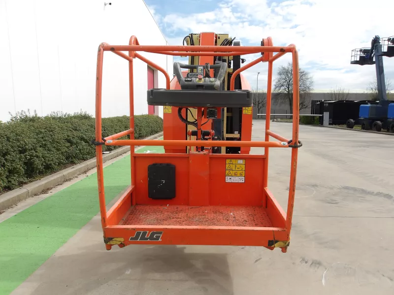JLG - Vertical masts - V31286