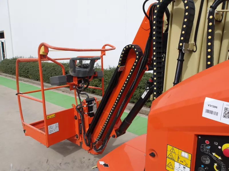JLG - Vertical masts - V31286