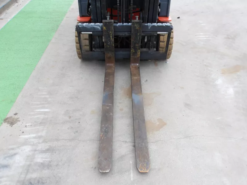 Toyota - Forklifts - V32138