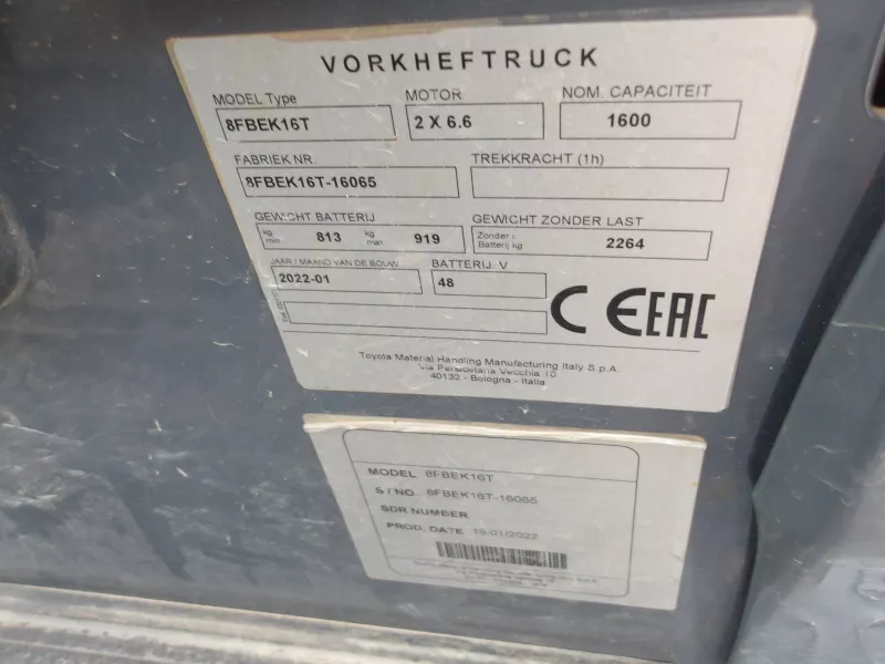 Toyota - Forklifts - V32138