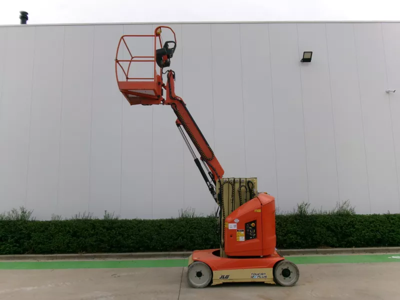 JLG - Vertical masts - V34181