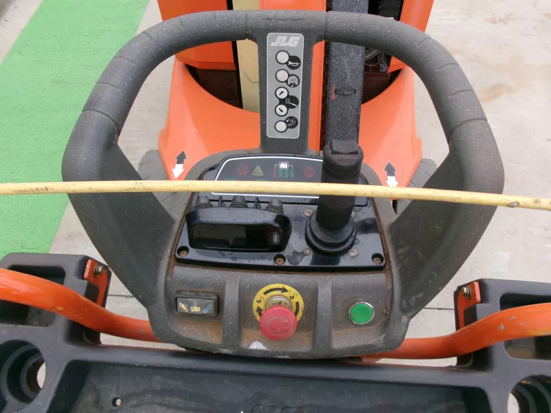 JLG - Vertical masts - V34181