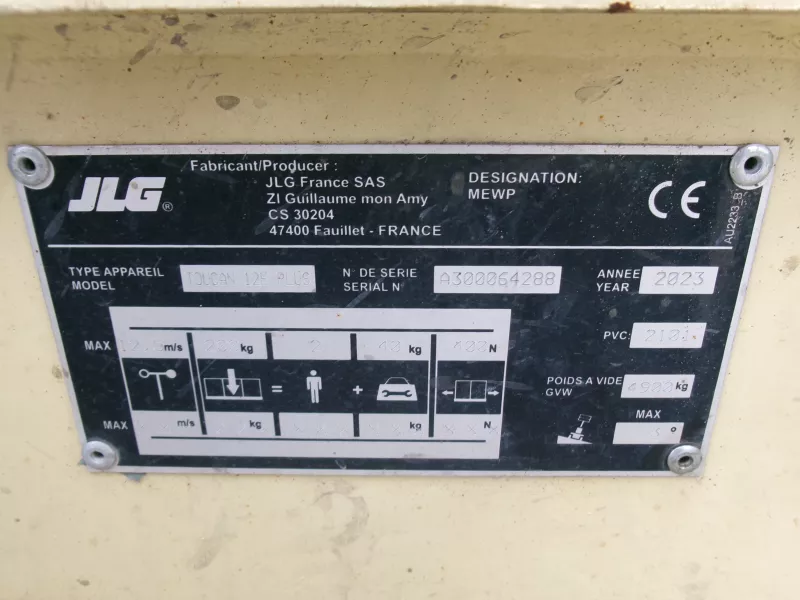 JLG - Vertical masts - V34181