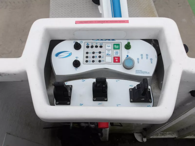 Truck mounted platforms - V34641
