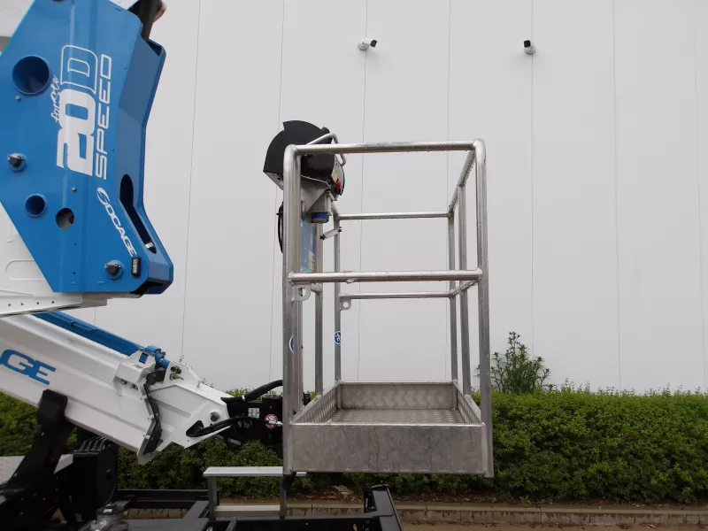 Truck mounted platforms - V34652