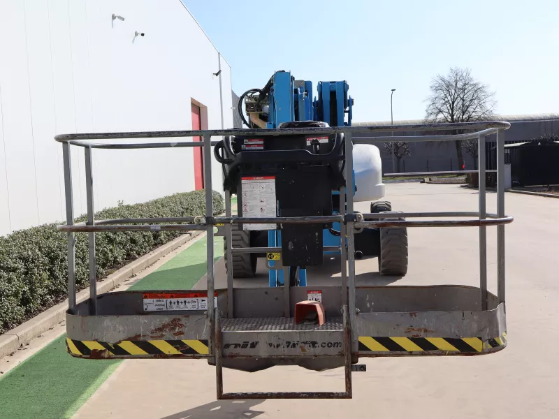 Niftylift - Articulating booms - V38022