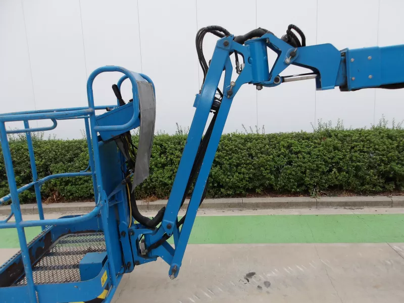Genie - Articulating booms - V40187