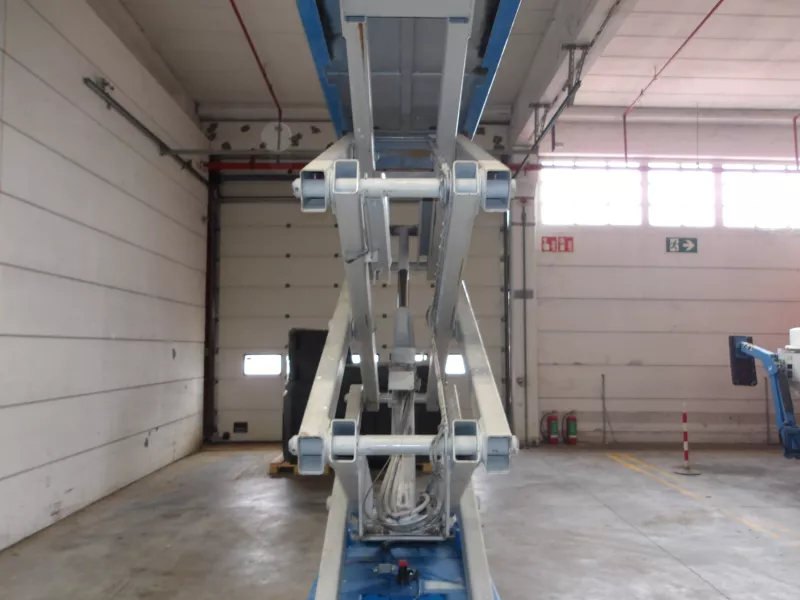 Genie - Scissor lifts - V40729