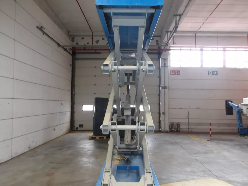 Genie - Scissor lifts - V40735
