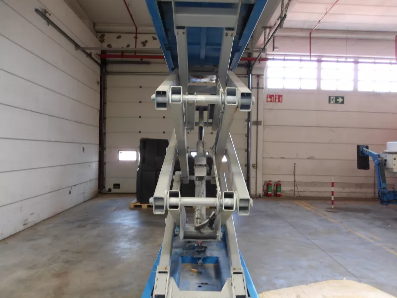 Genie - Scissor lifts - V40738