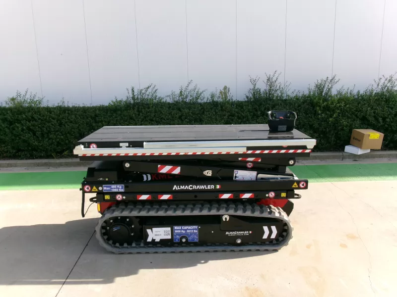 AlmaCrawler - Tracked mini transporter - V40784