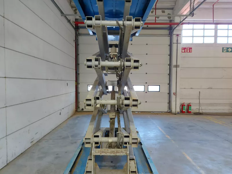Genie - Scissor lifts - V40875