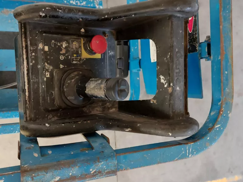 Genie - Scissor lifts - V40893