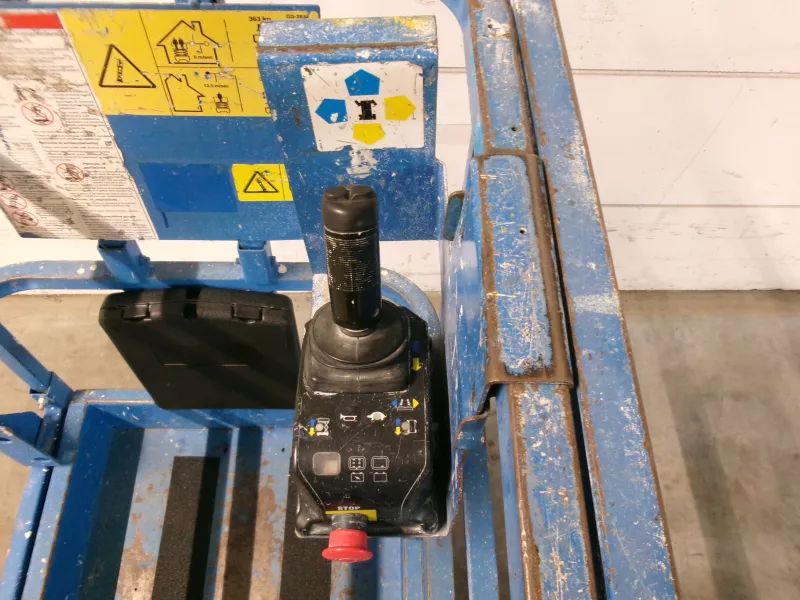 Genie - Scissor lifts - V40921